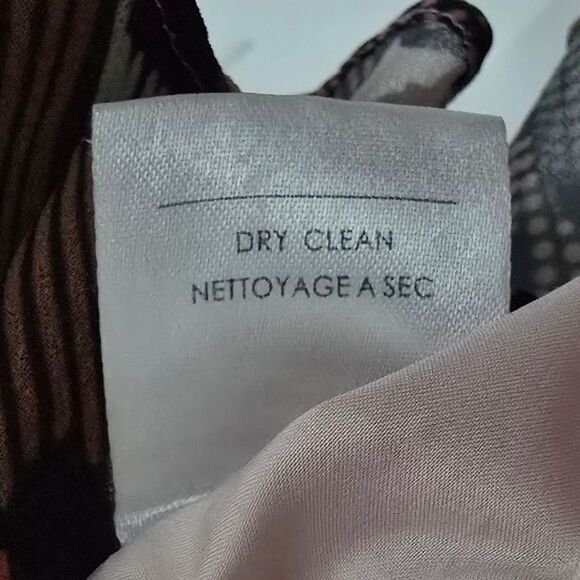 Badgley Mischka Floral Tie-Back 3/4 Sleeve Flutter Top in Dusty Rose Pink - Picture 14 of 15